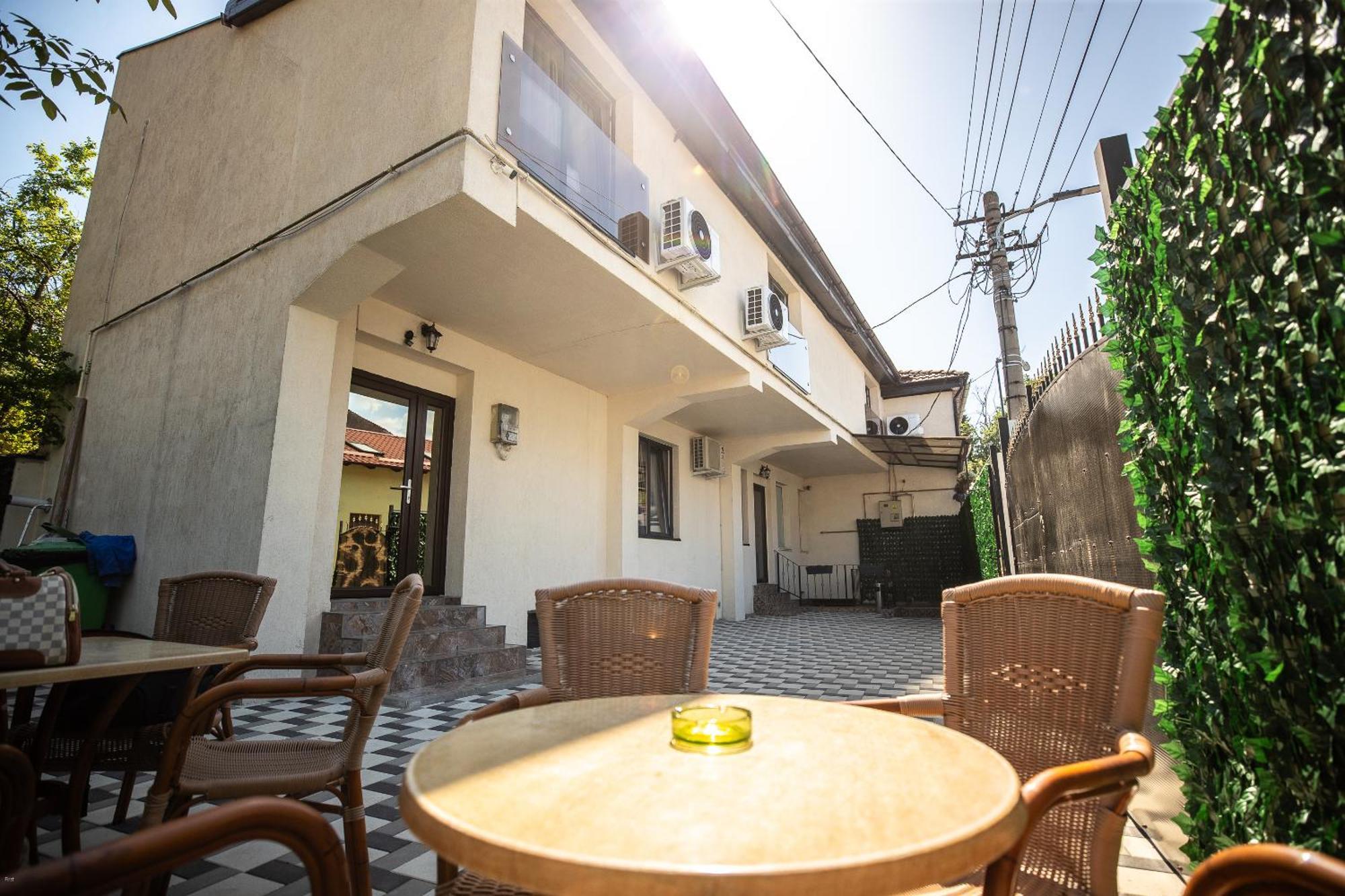 Hostel Nelana Cluj-Napoca Exterior foto