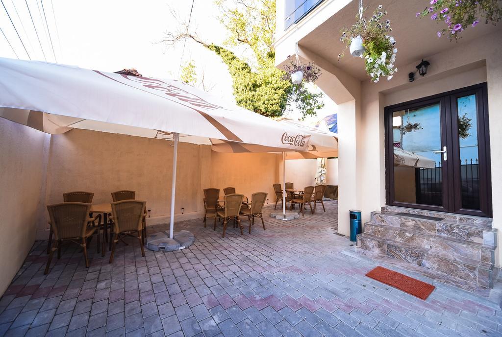 Hostel Nelana Cluj-Napoca Exterior foto